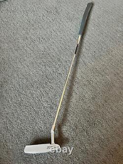 GORGEOUS TITLEIST SCOTTY CAMERON SPECIAL SELECT NEWPORT Milled 33 GOLF Putter