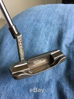 Scotty Cameron AOP Newport Oil Can Putter Oval Track Version