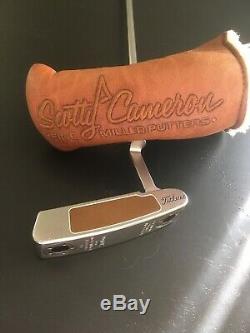 Scotty Cameron Button Back Newport Putter with Headcover