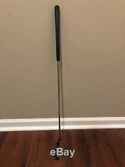 Scotty Cameron Circle T Newport 2 Timeless Carbon