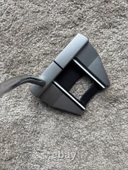 Scotty Cameron Futura 5.5 M Putter 35 Inches