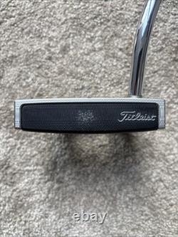 Scotty Cameron Futura 5.5 M Putter 35 Inches