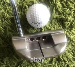 Scotty Cameron. Select Fastback (33.5) R/H, with Head Cover