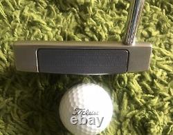 Scotty Cameron. Select Fastback (33.5) R/H, with Head Cover