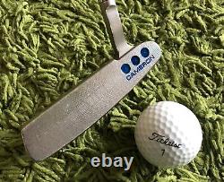 Scotty Cameron. Studio Select Newport 1.5 (34) R/H with Head Cover