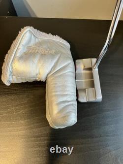 Scotty Cameron Studio Select Squareback No. 1 Putter / 33 Inch