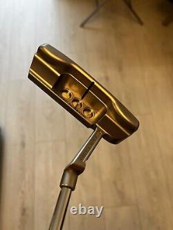 Scotty Cameron Super Select Newport Plus / 33 Inch / Scotty Cameron Grip