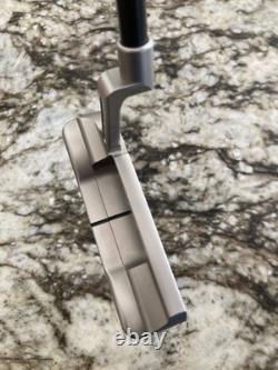 Scotty Cameron Super Select Newport Putter Custom / 33.0 Inches