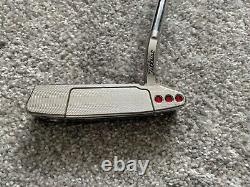 Scotty Cameron select newport 2.5 putter Great condition