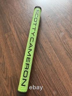 Titleist Scotty Cameron Putter Special Select Newport 2.5, 33-inch, Right-Handed