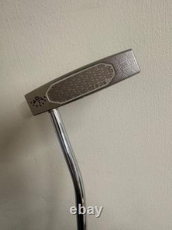 Titleist Scotty Cameron Studio Style Fastback Putter / 34